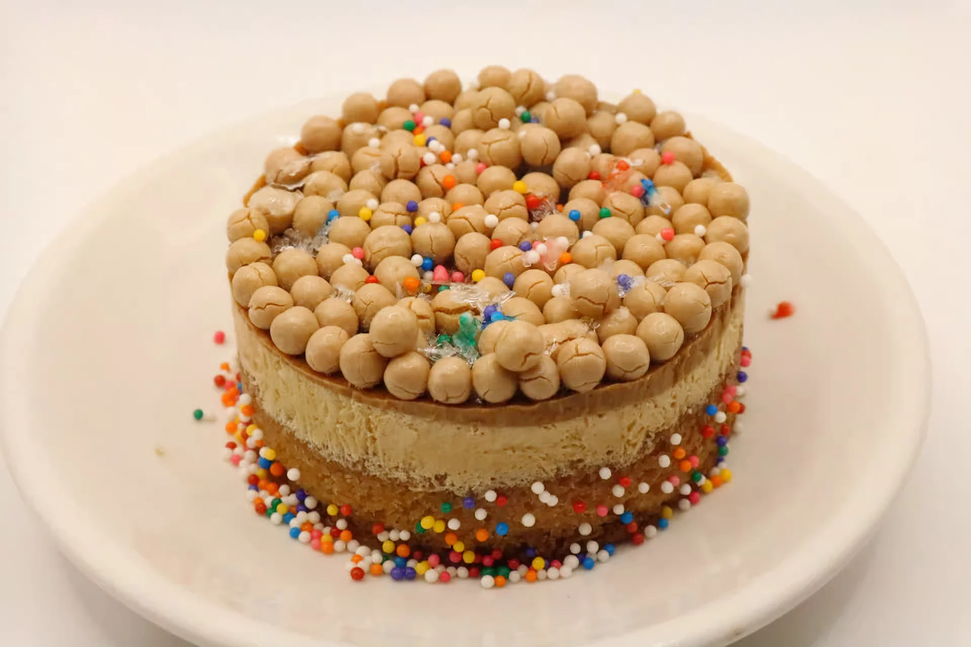 Dulce de Leche - Rich caramel dessert made from slow-cooked sweetened milk